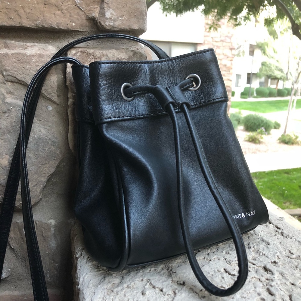 Matt & Nat Black Sora Crossbody Purse